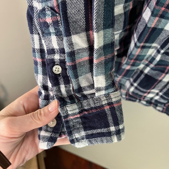 Aeropostale blue and pink plaid (flannel) button down shirt - Picture 4 of 5